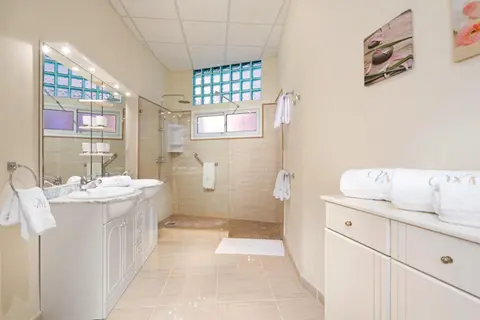 Apartment bathroom at Villa Monaco Adeje Tenerife