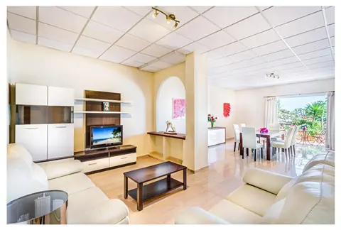 Independent apartment within Villa Monaco estate in Adeje Tenerife