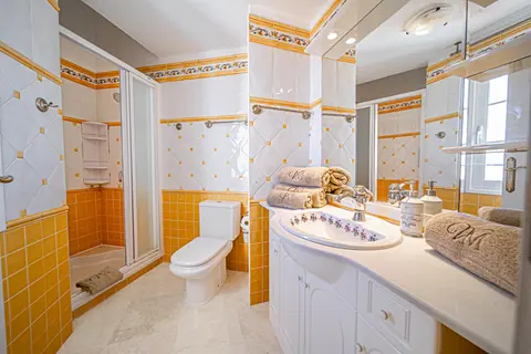 Ensuite bathroom of Sky bedroom at Villa Monaco Adeje Tenerife